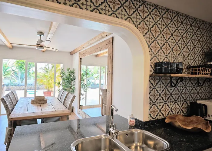 No 14 Santa Maria * Corralejo