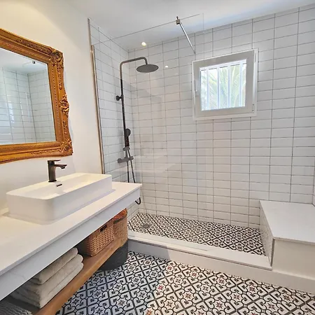 No 14 Santa Maria فيلة