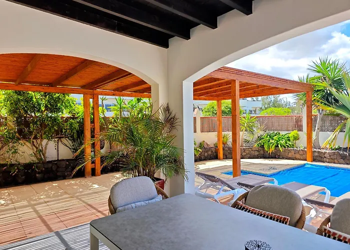 No 14 Santa Maria * קורלחו