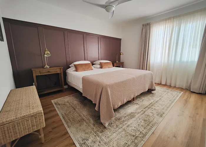 No 14 Santa Maria קורלחו