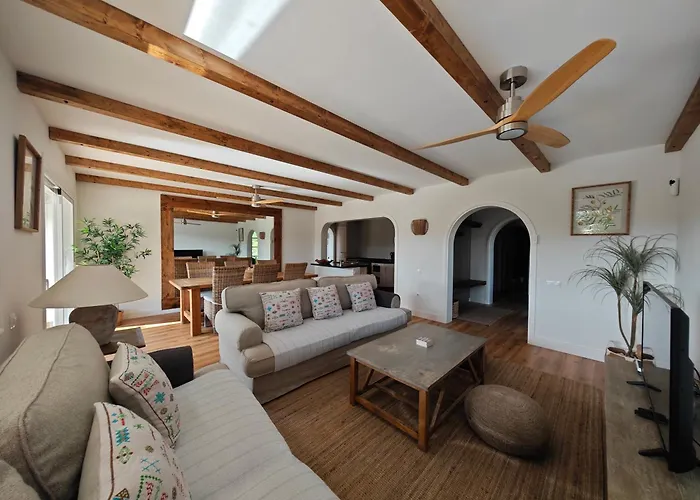 No 14 Santa Maria * קורלחו