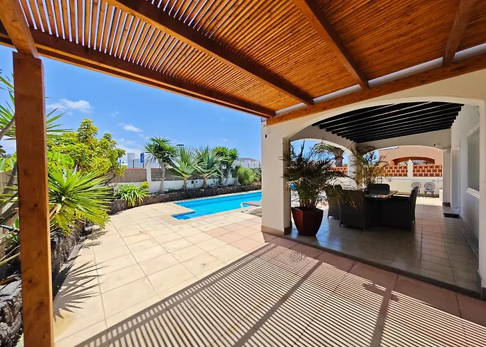 No 14 Santa Maria Villa